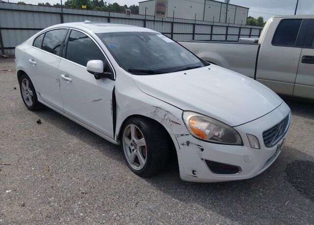 2012 VOLVO S60
