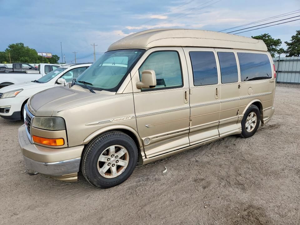 2010 GMC Savana