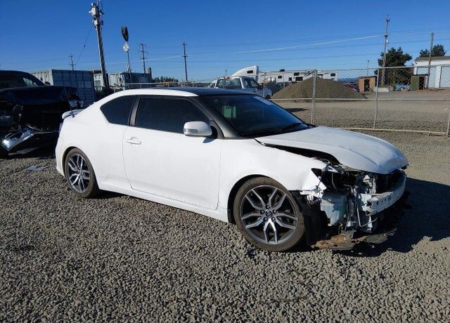 2014 TOYOTA SCION