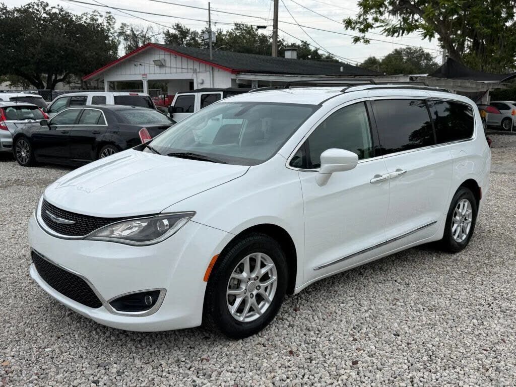 2020 CHRYSLER Pacifica