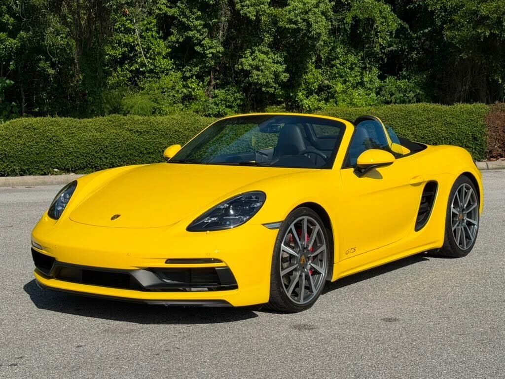 2019 PORSCHE 718
