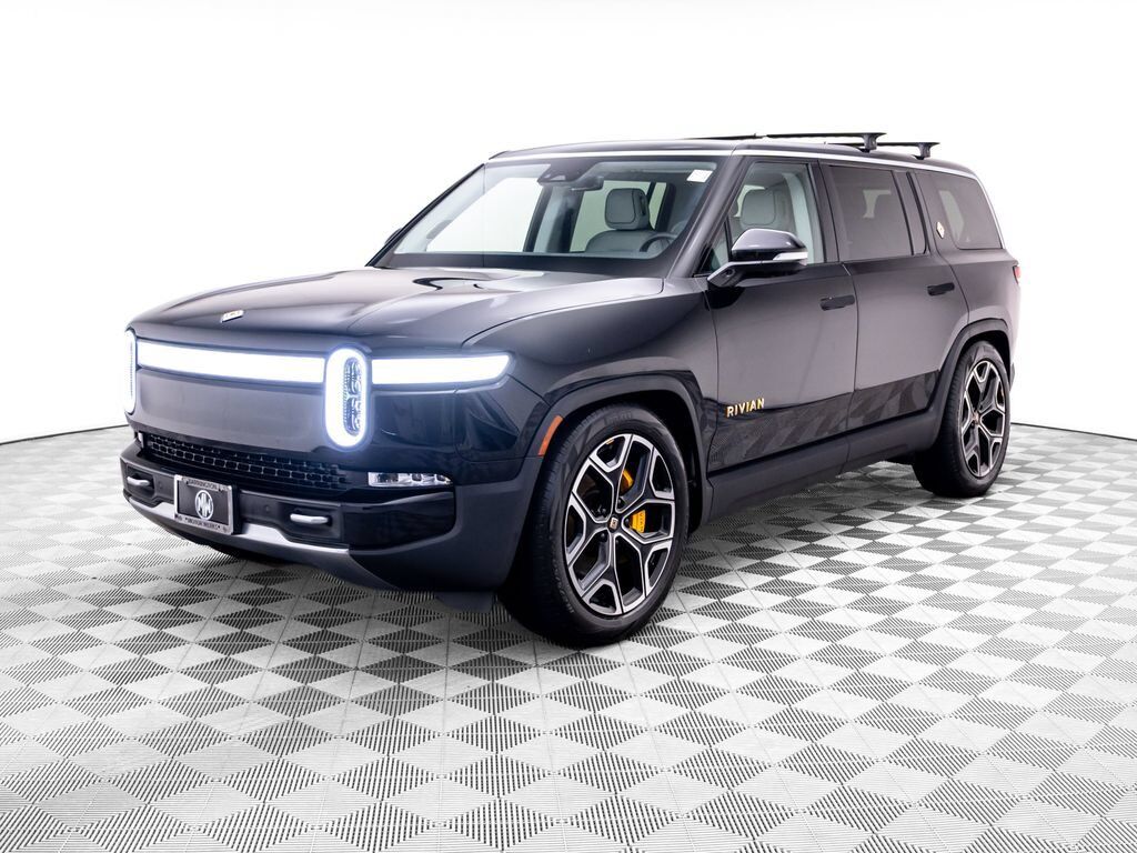 2023 RIVIAN R1S