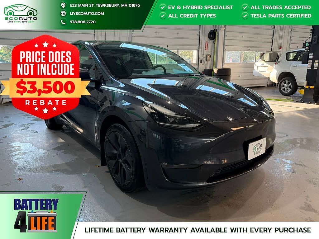 2024 TESLA Model Y