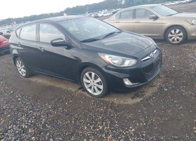 2012 HYUNDAI Accent