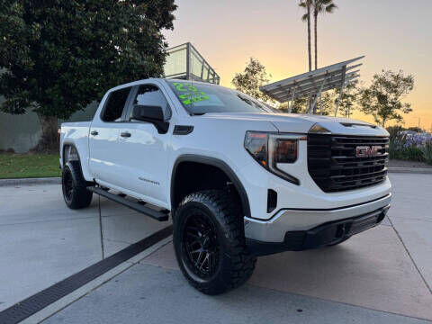 2023 GMC Sierra
