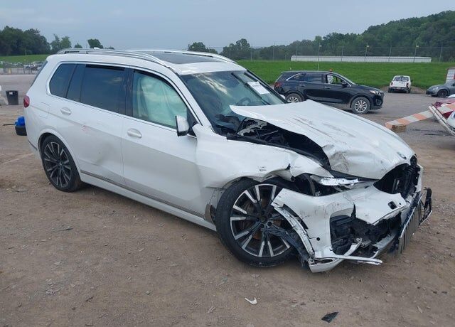 2021 BMW X7