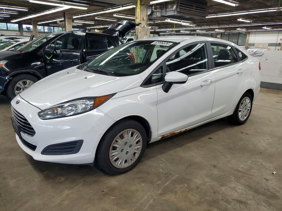 2015 FORD Fiesta