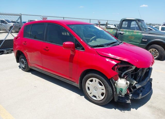 2010 NISSAN Versa