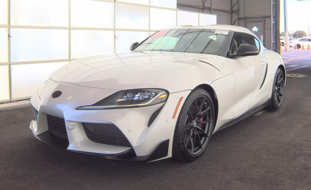 2023 TOYOTA Supra