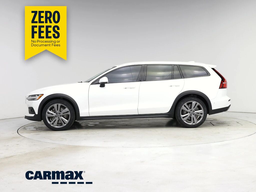 2025 VOLVO V60CC