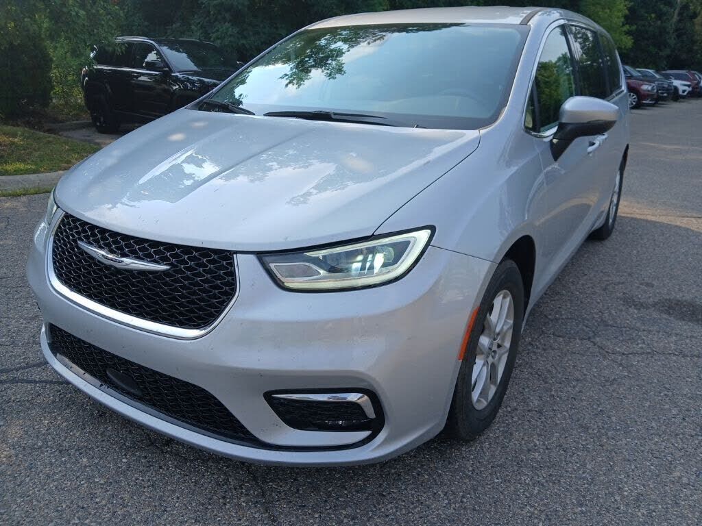 2023 CHRYSLER Pacifica