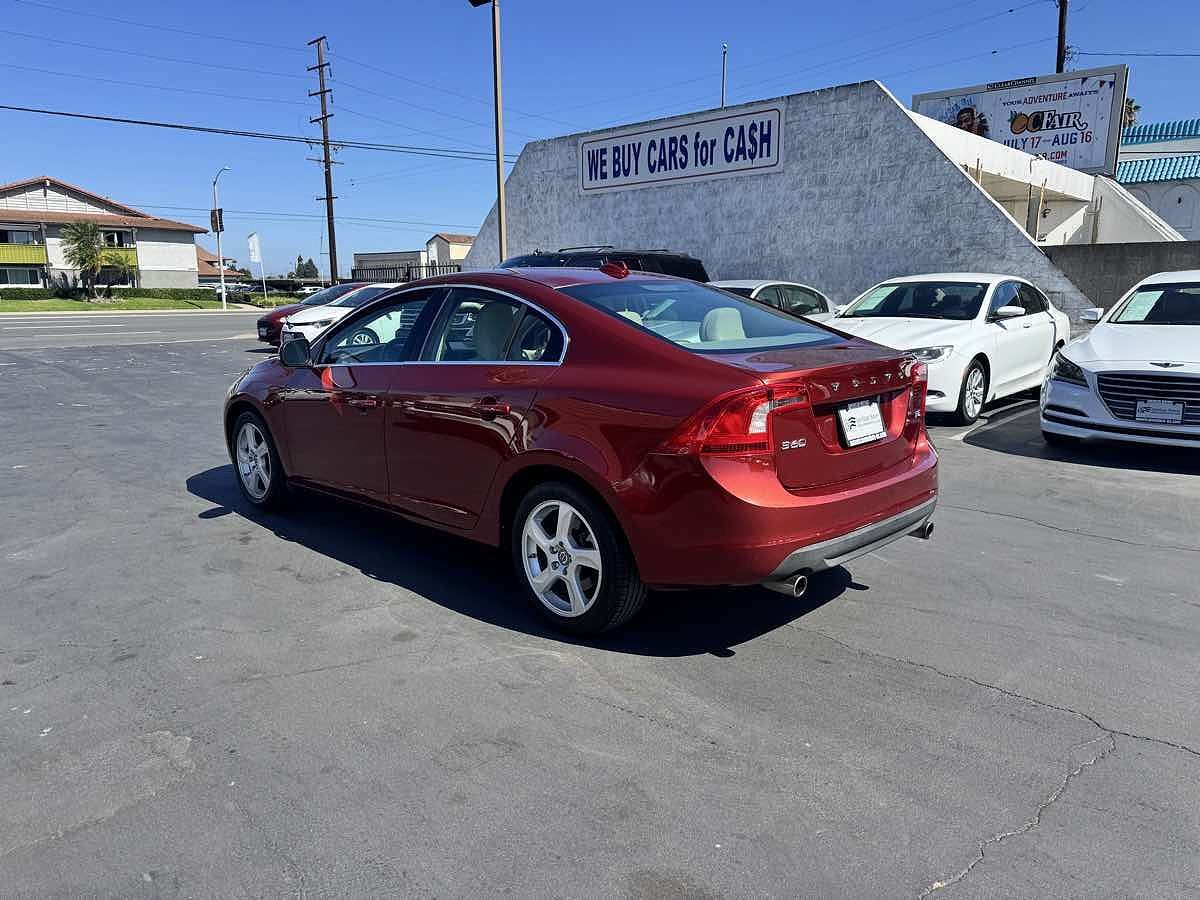 2013 VOLVO S60