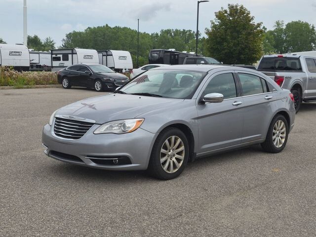 2013 CHRYSLER 200