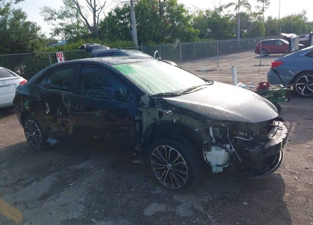 2015 TOYOTA Corolla