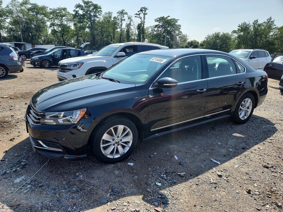 2017 VOLKSWAGEN Passat