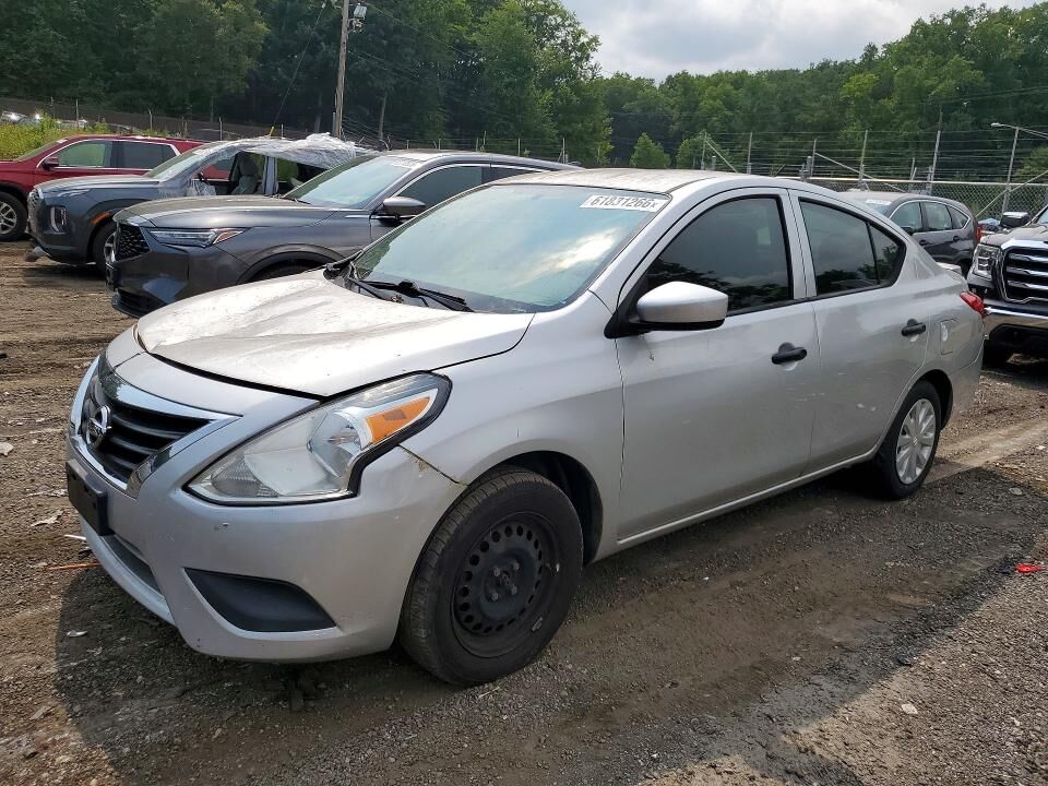 2016 NISSAN Versa