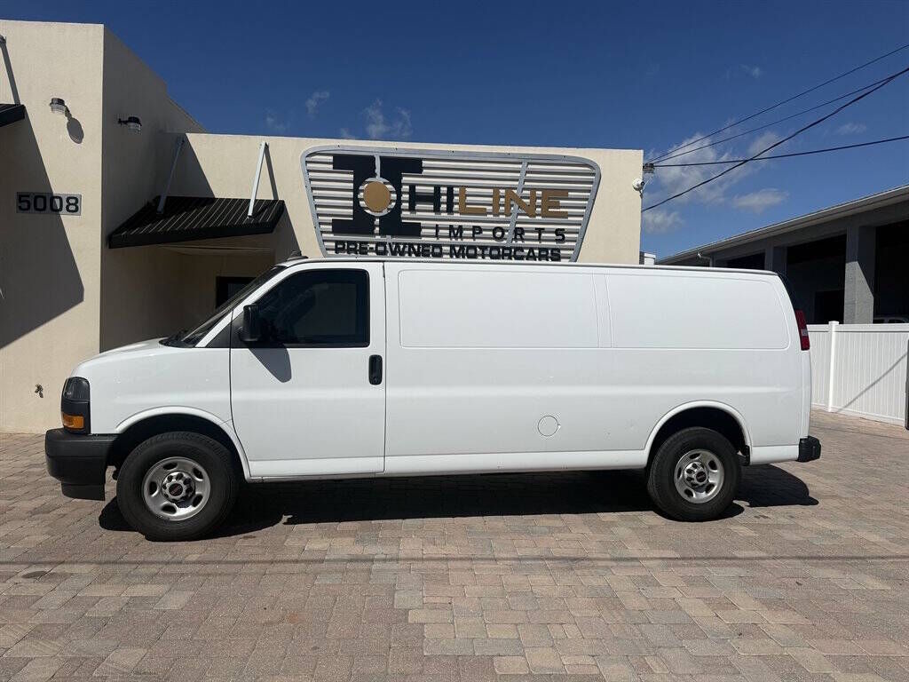2023 GMC Savana