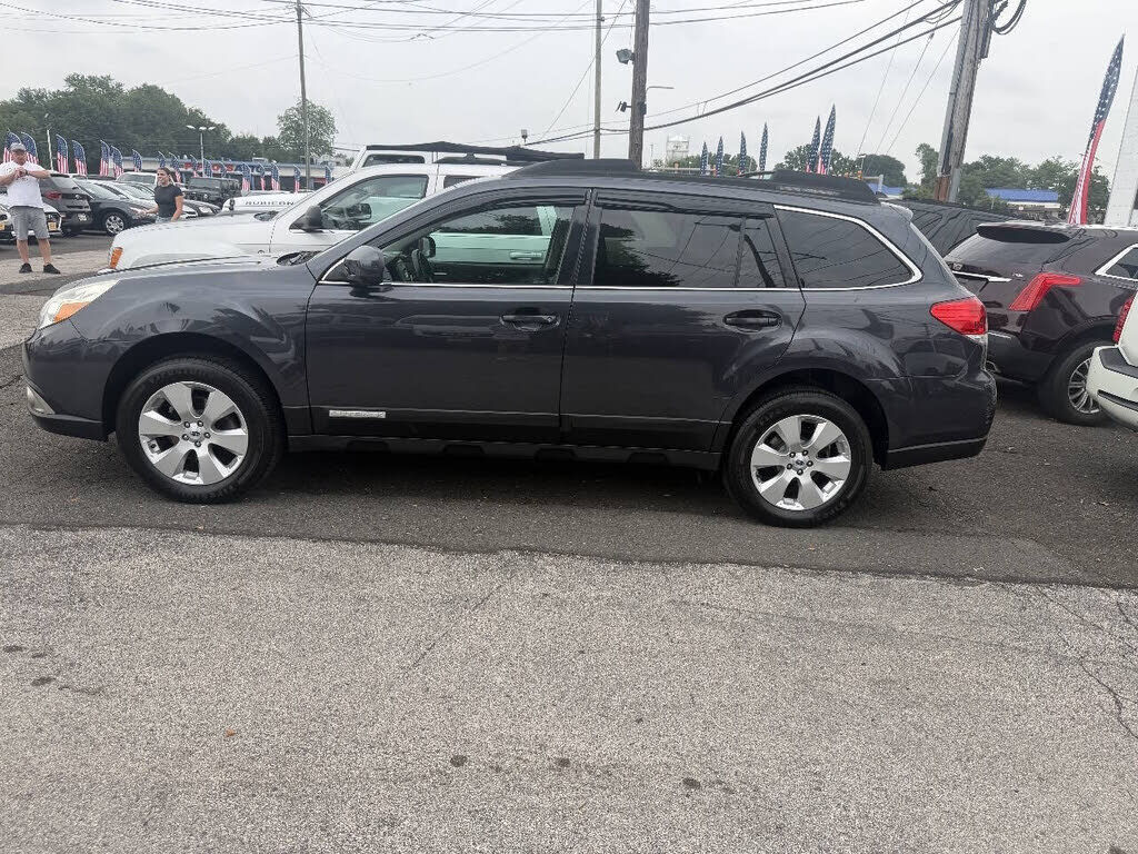 2011 SUBARU Outback