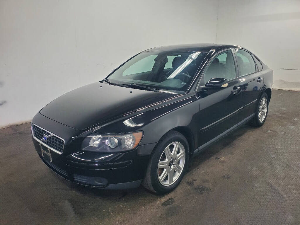 2005 VOLVO S40