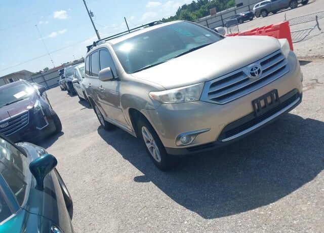 2012 TOYOTA Highlander