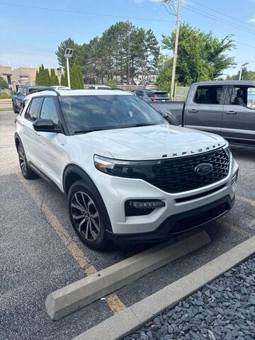 2022 FORD Explorer