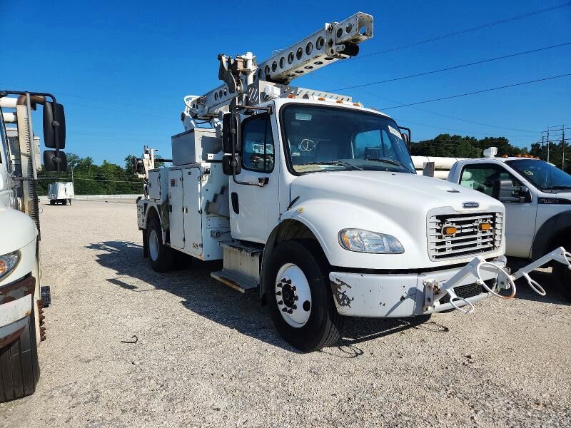 2014 FREIGHTLINER M2