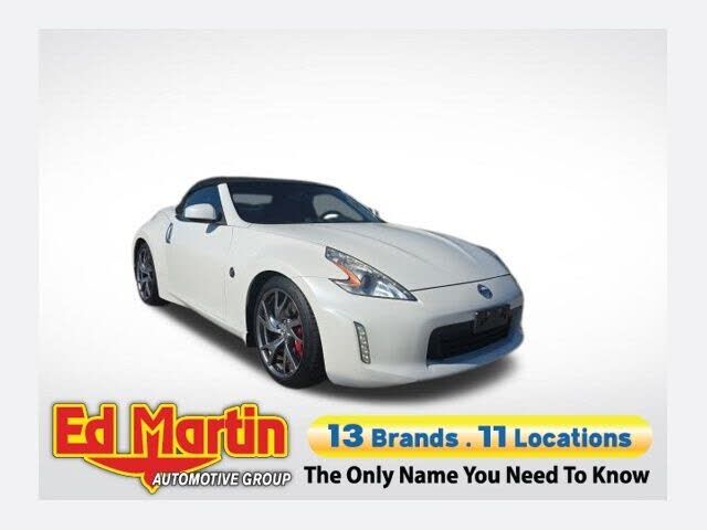 2017 NISSAN 370Z