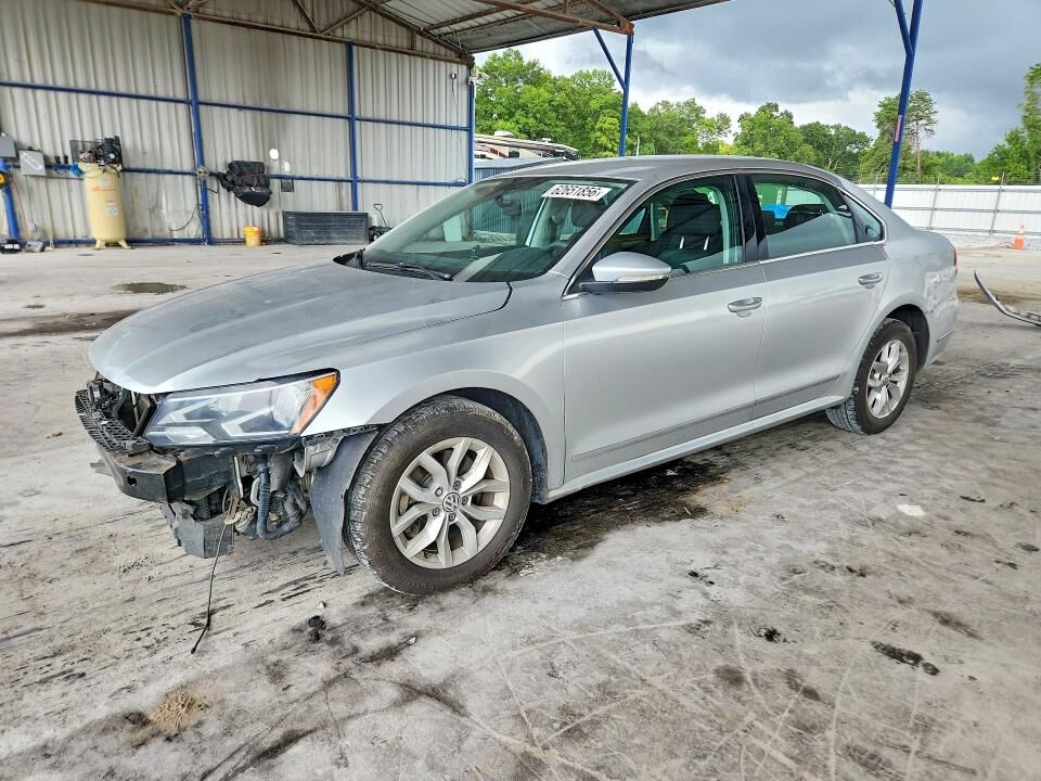 2017 VOLKSWAGEN Passat