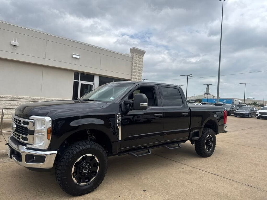2025 FORD F-250