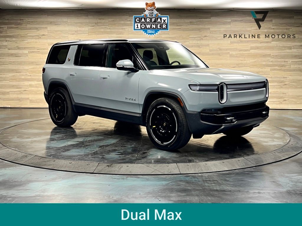 2025 RIVIAN R1S