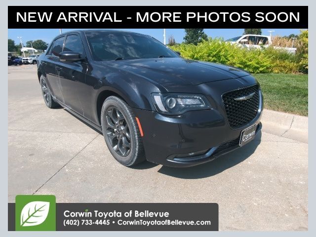 2017 CHRYSLER 300