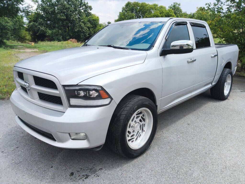 2012 DODGE Ram