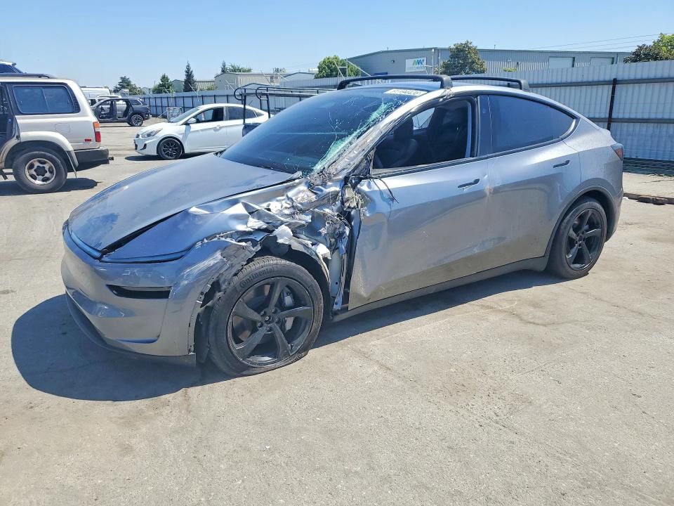 2026 TESLA Model Y