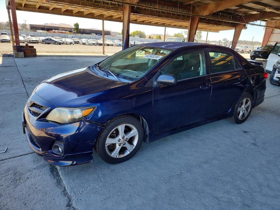 2011 TOYOTA Corolla