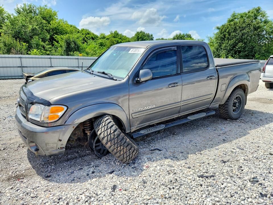 2004 TOYOTA Tundra