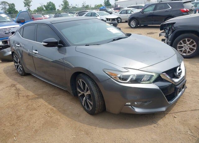 2017 NISSAN Maxima