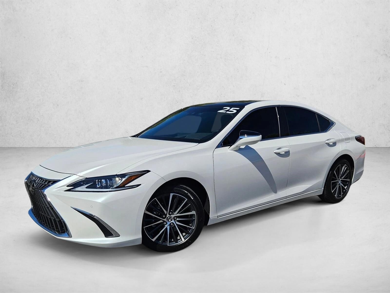 2025 LEXUS ES