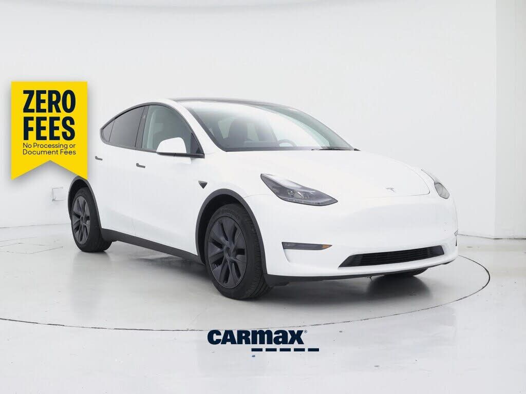 2025 TESLA Model Y