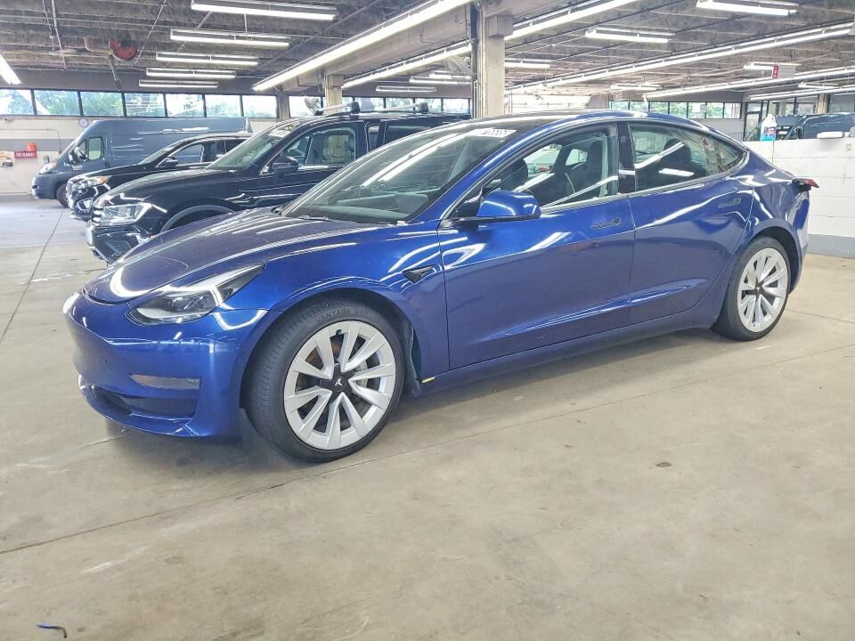 2022 TESLA Model 3