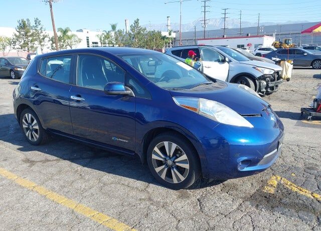 2016 NISSAN Leaf