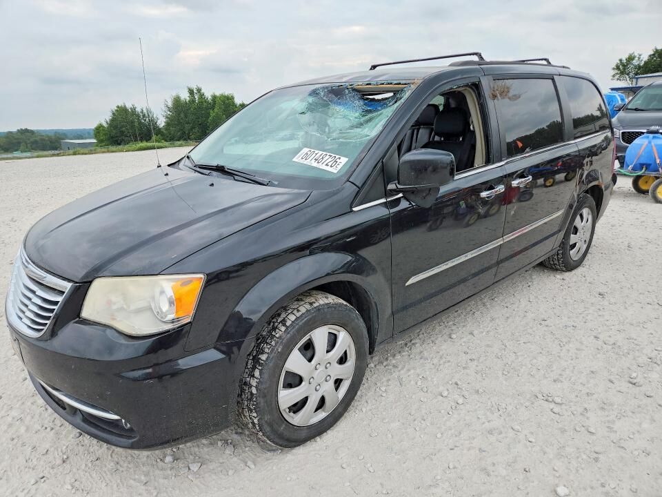 2014 CHRYSLER Town and Country