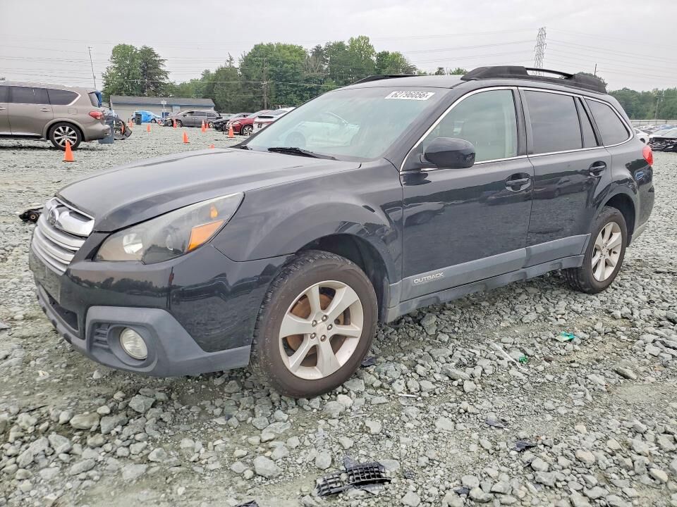 2013 SUBARU Outback