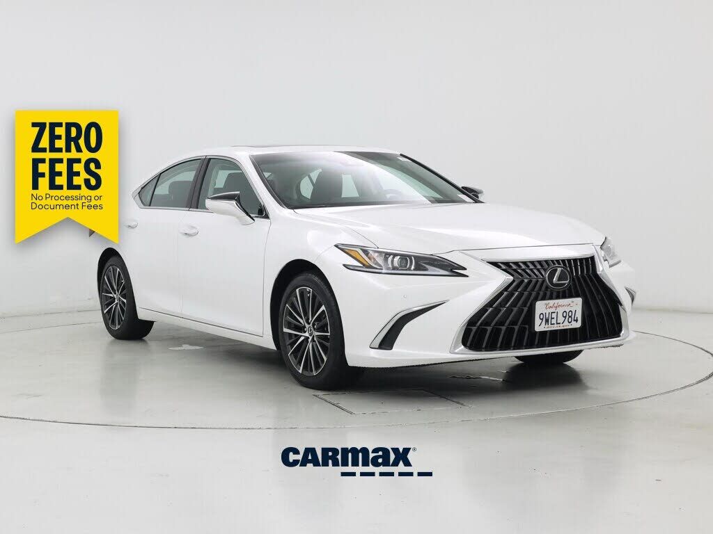 2025 LEXUS ES