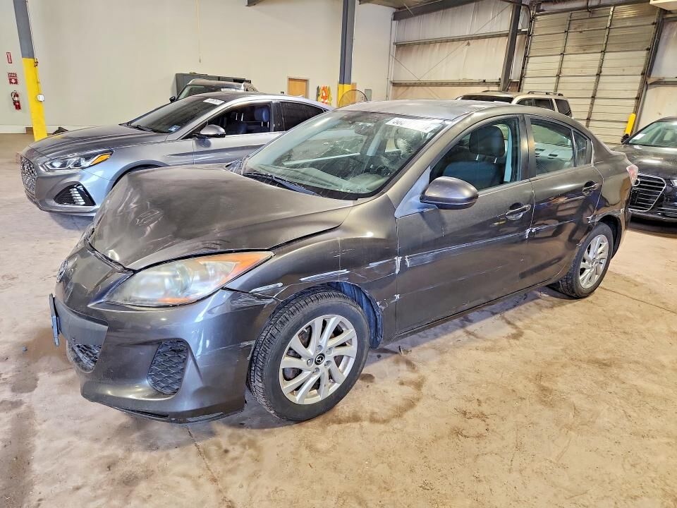 2013 MAZDA Mazda3