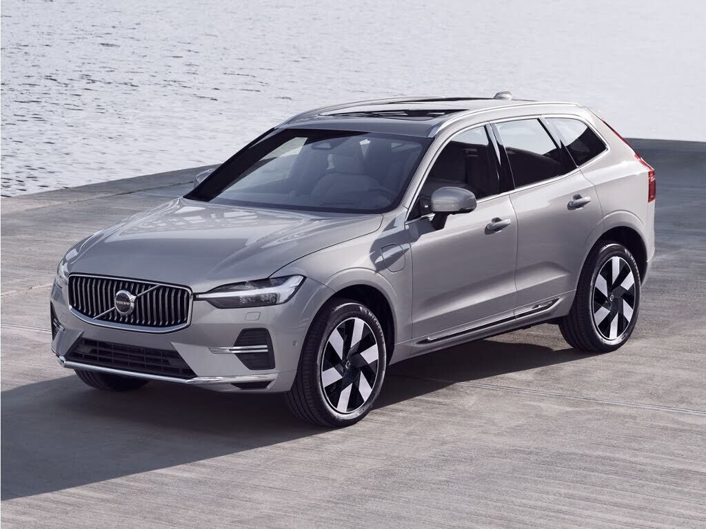 2023 VOLVO XC60
