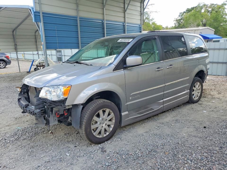 2015 CHRYSLER Town and Country
