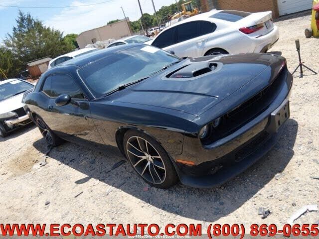 2017 DODGE Challenger