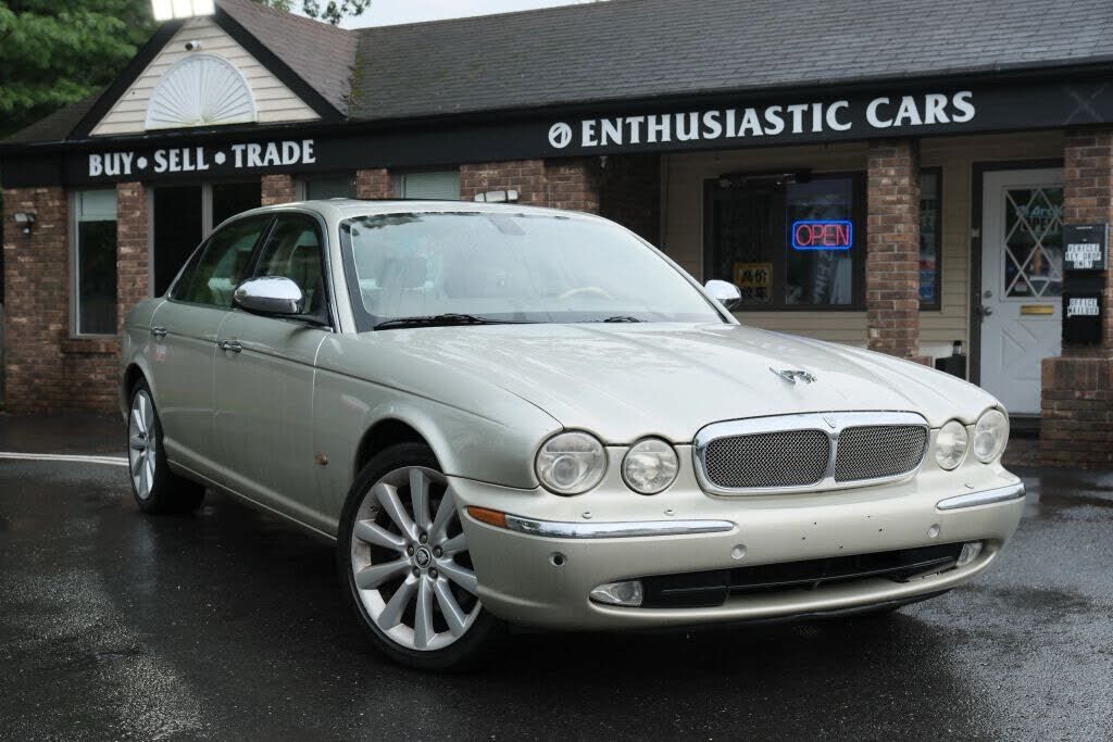 2006 JAGUAR XJ