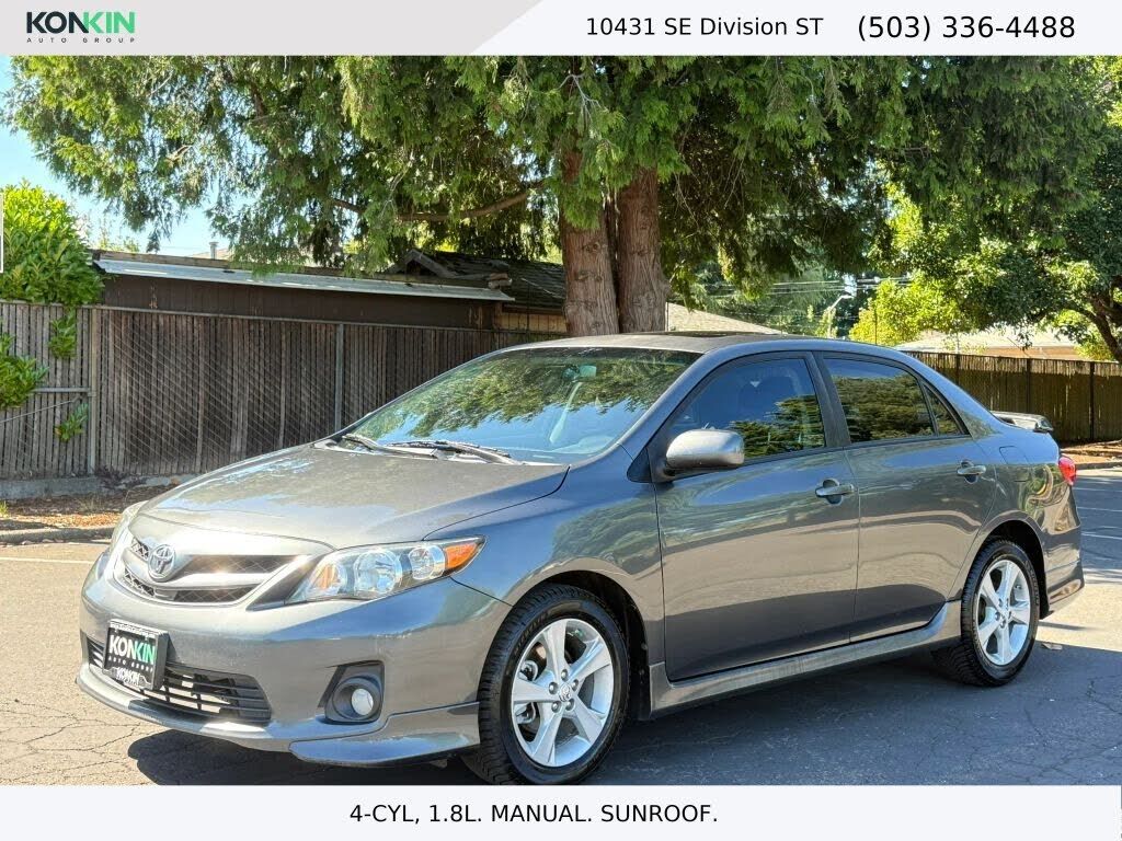 2011 TOYOTA Corolla