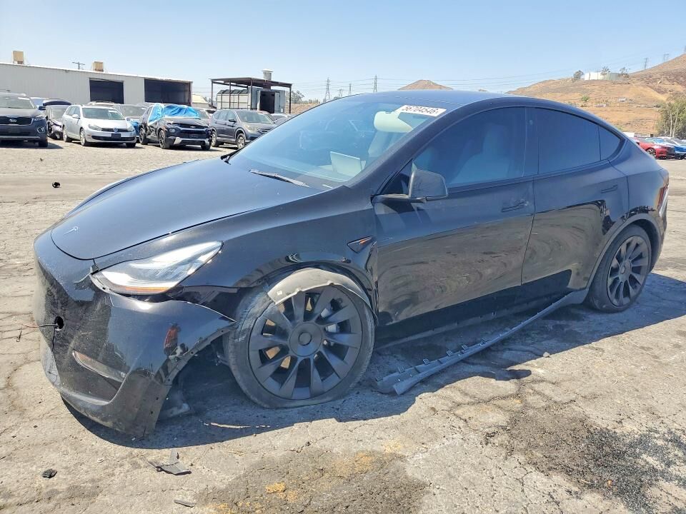 2022 TESLA Model Y